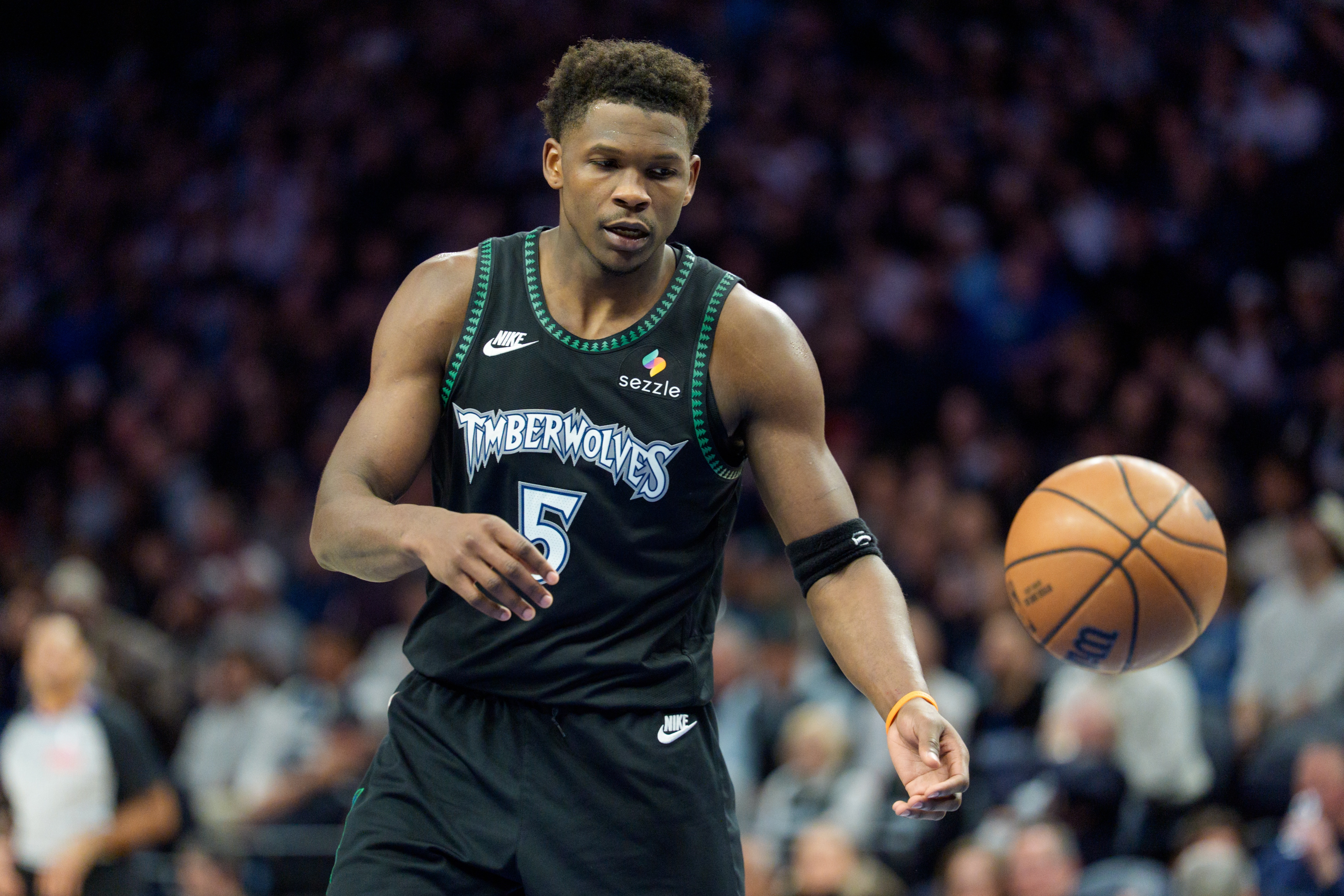 kaiyun-韦德：华子看我的录像学盖帽 我认为那才叫全面的球员